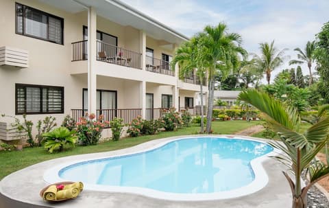 Creole Breeze Self Catering Apartments, Outdoor pool