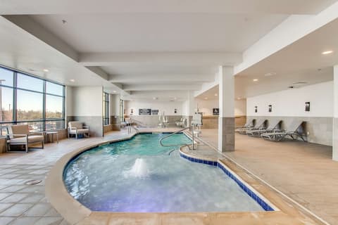 Hilton Garden Inn North Dallas Central Expy, Pool