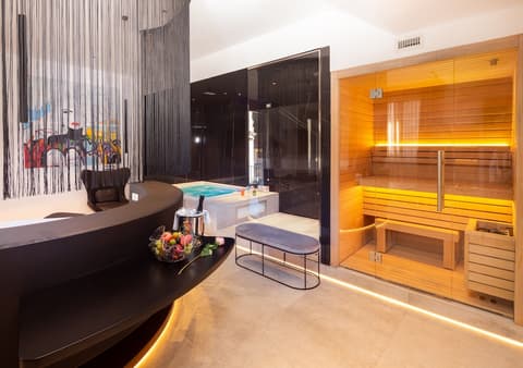 The Corner Duomo Hotel