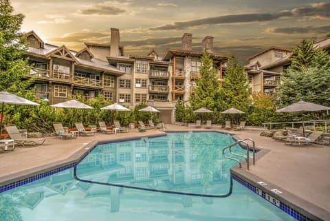 Blackcomb Springs Suites by CLIQUE