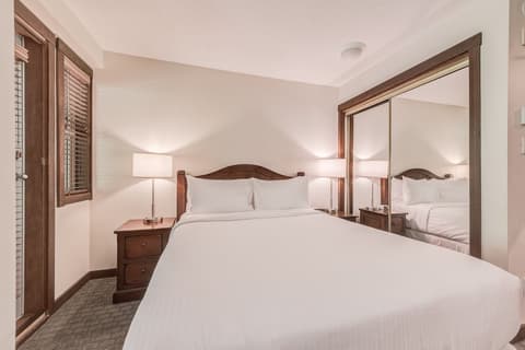 Blackcomb Springs Suites by CLIQUE