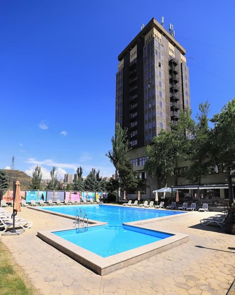 President Hotel by Hrazdan Hotel CJSC