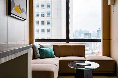 Kimpton Shinjuku Tokyo by IHG