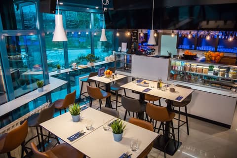 Hotel Blue