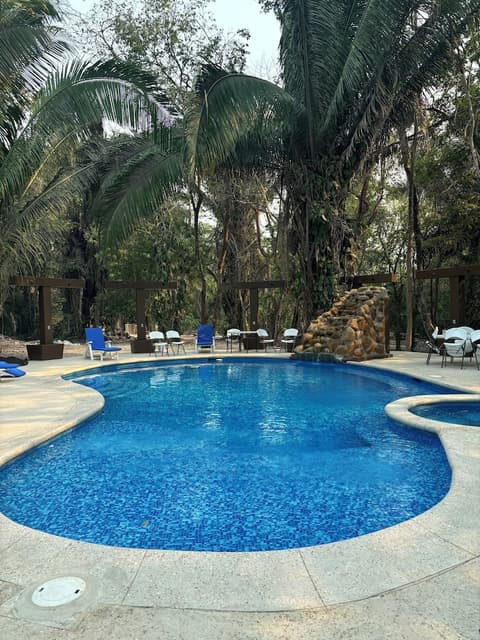 Falling Leaves Lodge