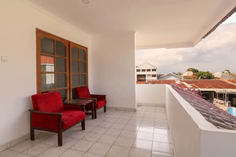 OYO 1384 Pulau Bali Hotel