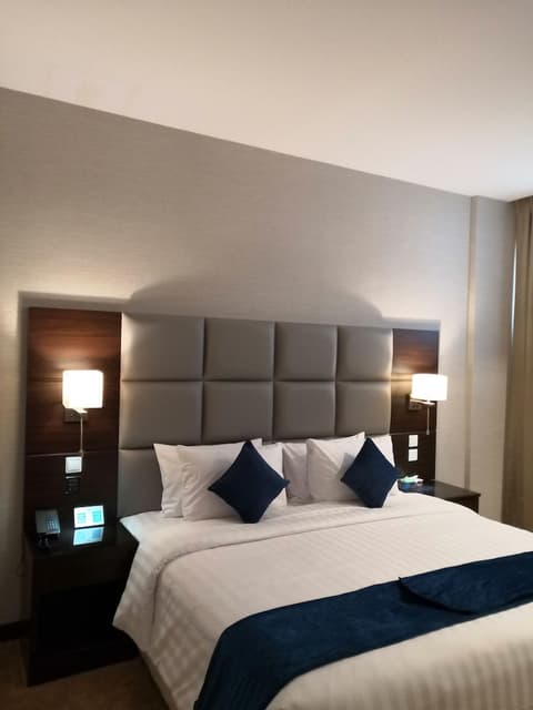 Holiday Villa Hail Hotel