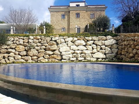 Hotel Villa Flora Relais, Pool