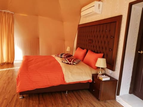 Sharah Luxury Camp, Room