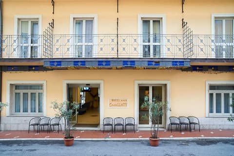 Hotel Cavallotti & Giotto, Front of property