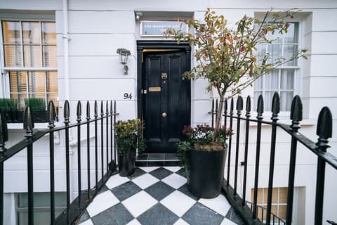 The Warwick by Nestor