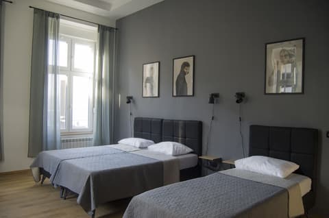 K43 Rooms and Apartments