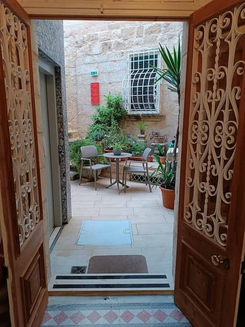 Palazzino Nina Boutique Hotel, Terrace/patio