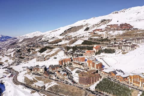 Hôtel Les Menuires Les Bruyères, Aerial view