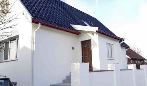 Rose Gerden Apartments and rooms, Front of property