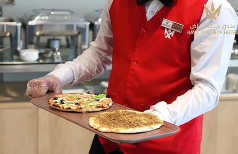 Hayat Alriyadh Hotel, Dining