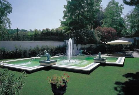 LH Domus Caesari, Fountain