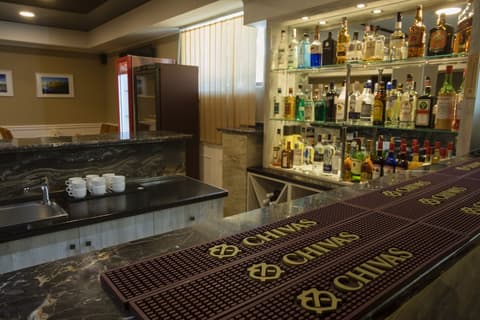 Hotel West
