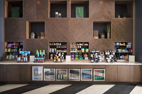 THesis Hotel Miami Coral Gables, Curio Collection by Hilton