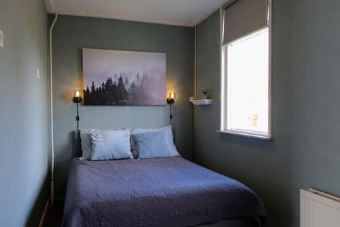 Cozy House with a Boat near Giethoorn & Weerribben Wieden National Park