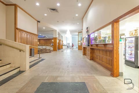 Girasole Apartments, Lobby