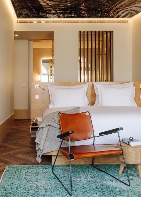 The Ivens, Autograph Collection