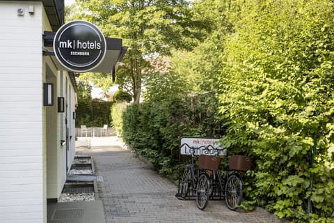 mk | monteurzimmer eschborn, Interior entrance