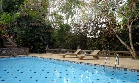 Rumah Ganesha, Pool