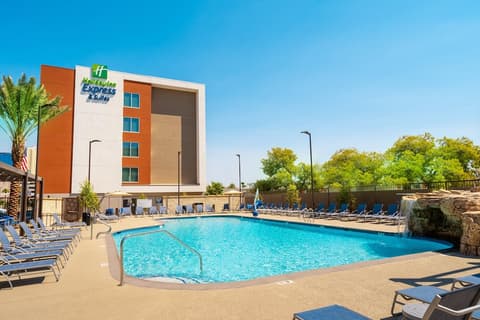Holiday Inn Express & Suites Las Vegas - E Tropicana by IHG, Pool