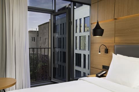 Holiday Inn Yerevan - Republic Square by IHG