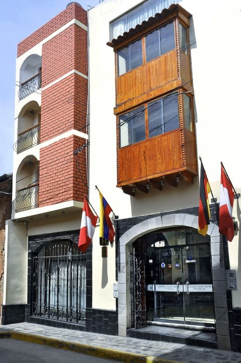 Casona Plaza Hotel Centro, Front of property