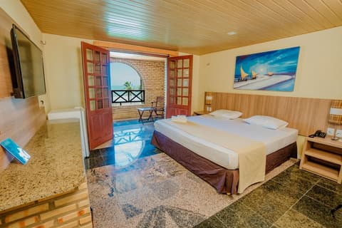 GoldMen Coliseum Beach Hotel
