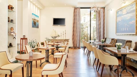 Dioni Boutique Hotel