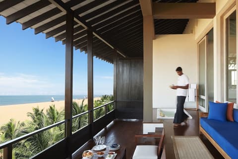 Jetwing Blue, Balcony