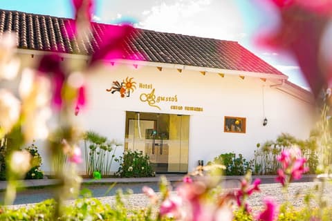 Hotel Agustos Urubamba, Front of property