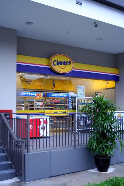 Value Hotel Thomson, Gift shop