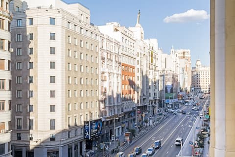 Hostal Gran Via 63 Rooms