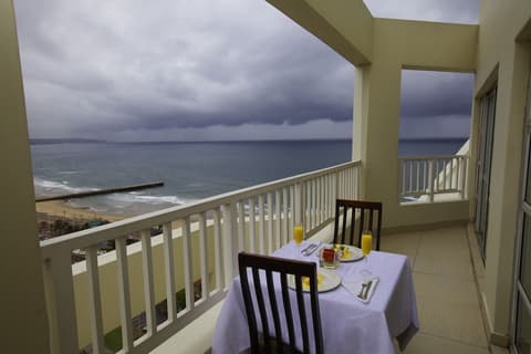 First Group The Palace All-Suite, Room