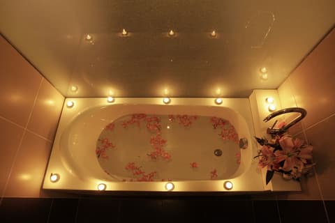 Hanoi Emotion Hotel, Deep soaking bathtub