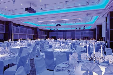 Leonardo Royal London Tower Bridge, Indoor wedding