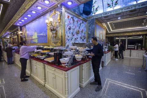 Marmaray Hotel, Restaurant