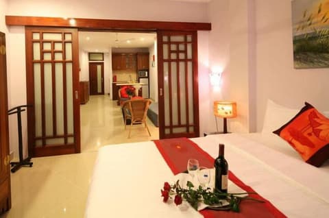 Rising Dragon Estate Hotel