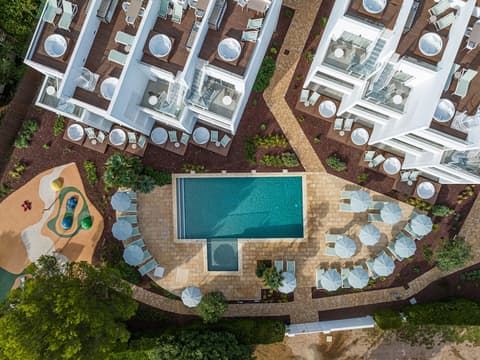 Cabot Las Velas Apartments