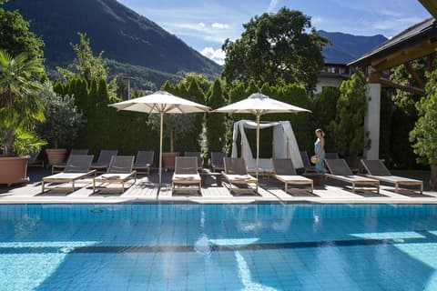 Löwenhof, Outdoor pool