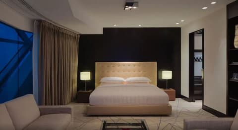 ANDAZ CAPITAL GATE ABU DHABI, BY HYATT, Room