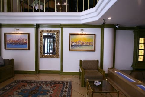 Istanbul Royal Hotel