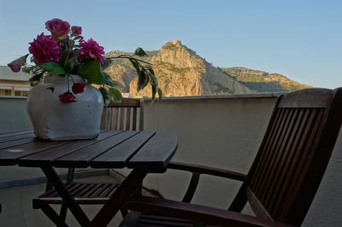 Marbela Apartments & Suites