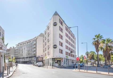 B&B HOTEL Marseille La Timone, Front of property