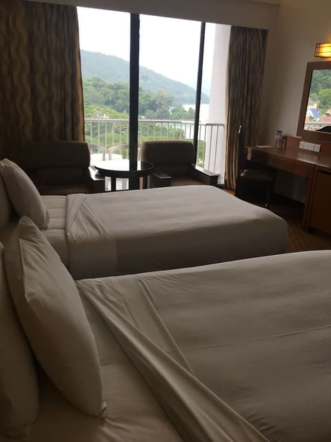 Bayview Beach Resort Penang, Room