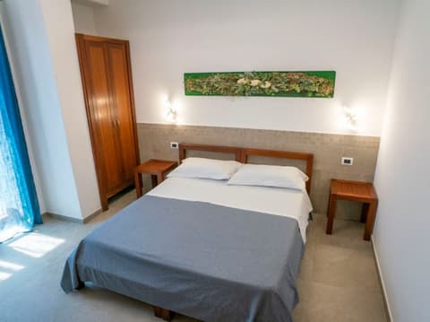 Petit Hotel